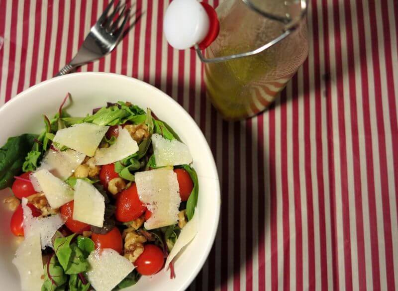Italienischer Salat Low Carb mit Honig Senf Dressing