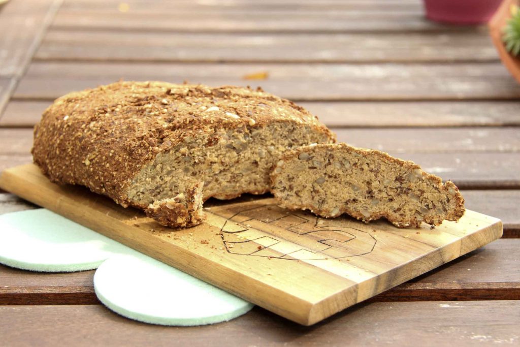 Kohlenhydratarmes Brot mit Mandelmehl